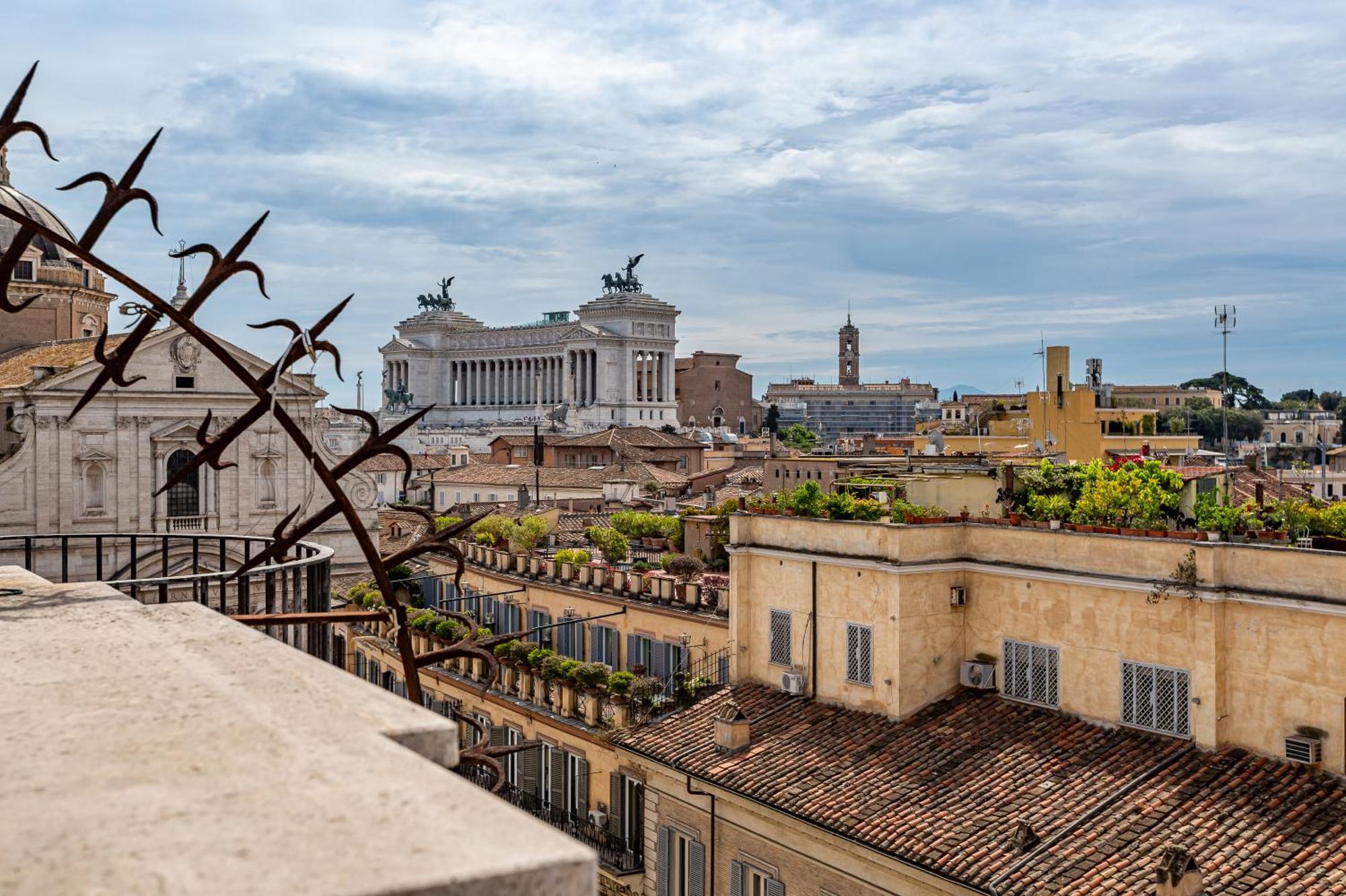 Apartment Iflat Pantheon & La Dolce Skyline Penthouse *